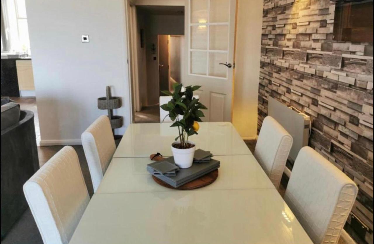 Sea View Apartment Large Balcony Whirlpool Bath 2 Bedrooms Sky Glass Tv Bridlington Exterior foto